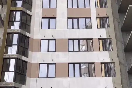 Лютий 2024